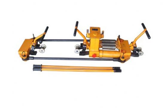 點(diǎn)擊查看詳細(xì)信息<br>標(biāo)題：YTF-400Ⅱ型液壓軌縫調(diào)整器 閱讀次數(shù)：2241