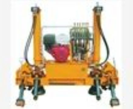 點(diǎn)擊查看詳細(xì)信息<br>標(biāo)題： JYQB-250x110型機(jī)動(dòng)液壓起撥道機(jī) 閱讀次數(shù)：2750