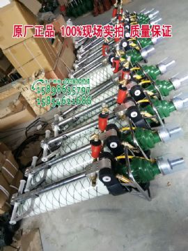 點(diǎn)擊查看詳細(xì)信息<br>標(biāo)題：發(fā)往山西太原MQT-120/2.3氣動(dòng)錨桿鉆機(jī)及配件 閱讀次數(shù)：2251